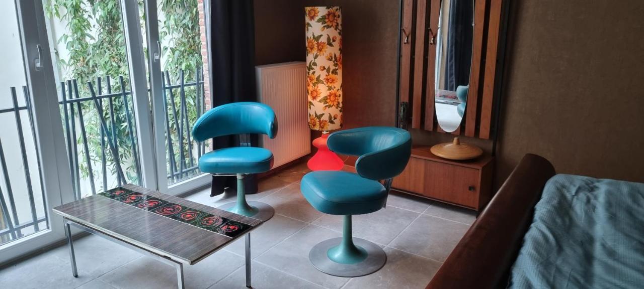 Logies La Chevre Folle - Lodging & Cooking In Style With Shared Kitchen 오스텐드 외부 사진