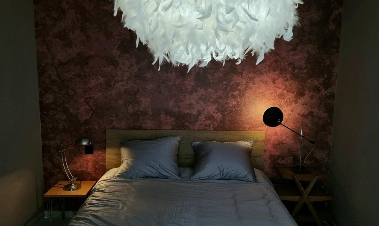 Logies La Chevre Folle - Lodging & Cooking In Style With Shared Kitchen 오스텐드 외부 사진
