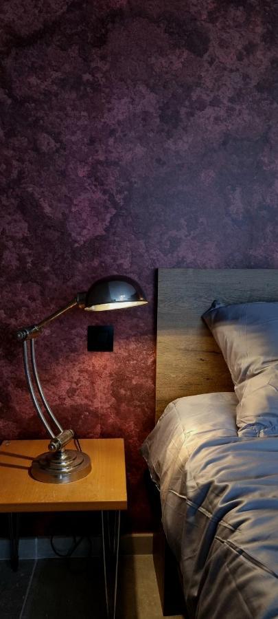 Logies La Chevre Folle - Lodging & Cooking In Style With Shared Kitchen 오스텐드 외부 사진